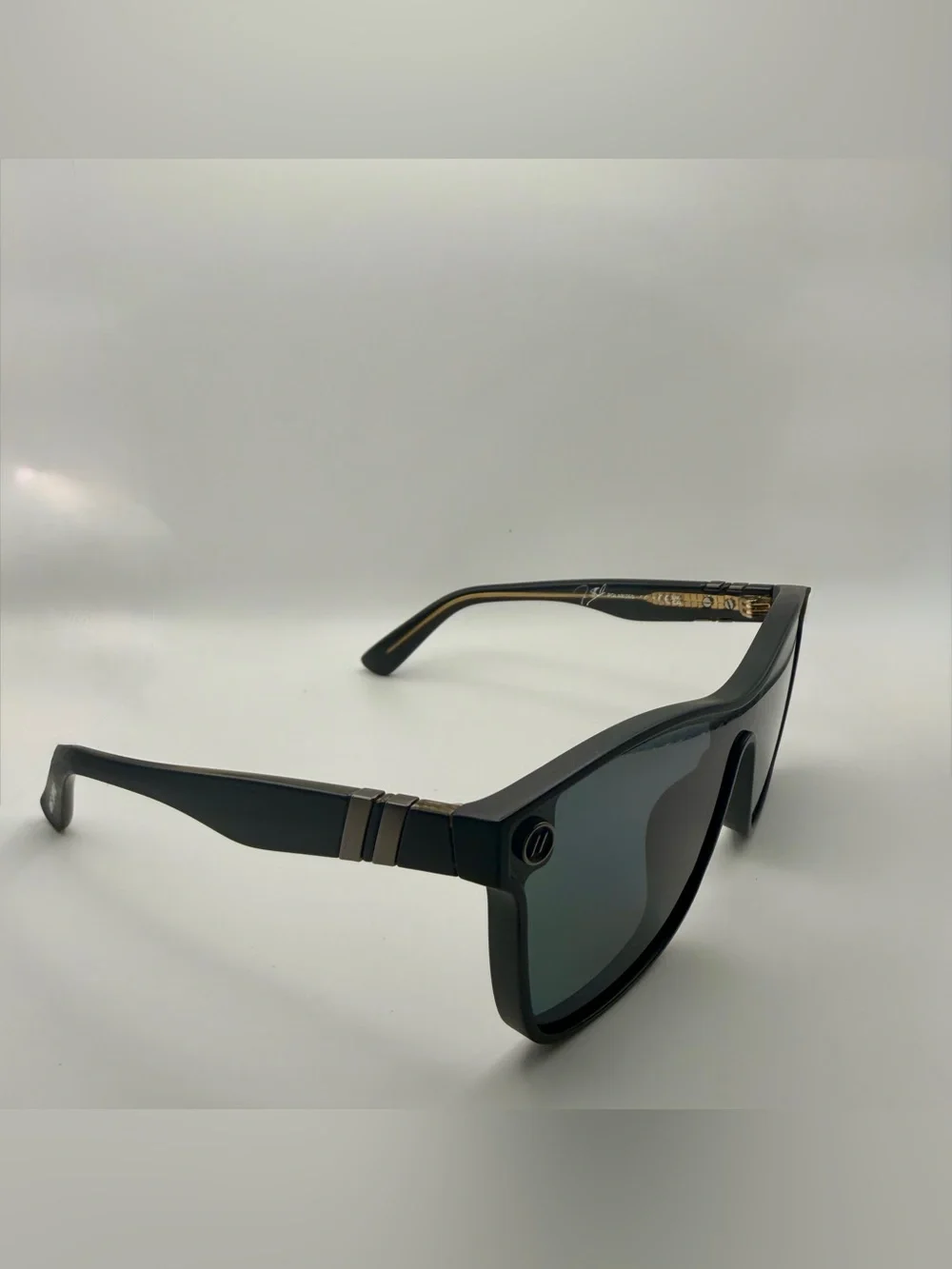 Men's Square Black Sunglasses with Dark Green Lenses